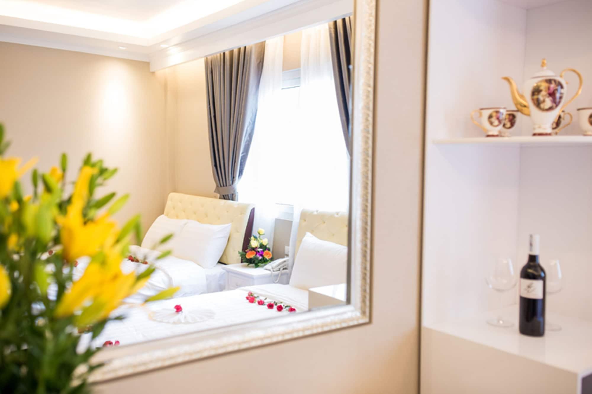 Little Hanoi Deluxe Hotel Bagian luar foto