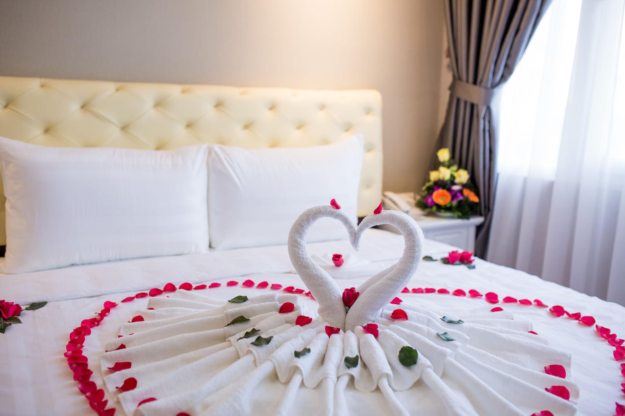 Little Hanoi Deluxe Hotel Bagian luar foto