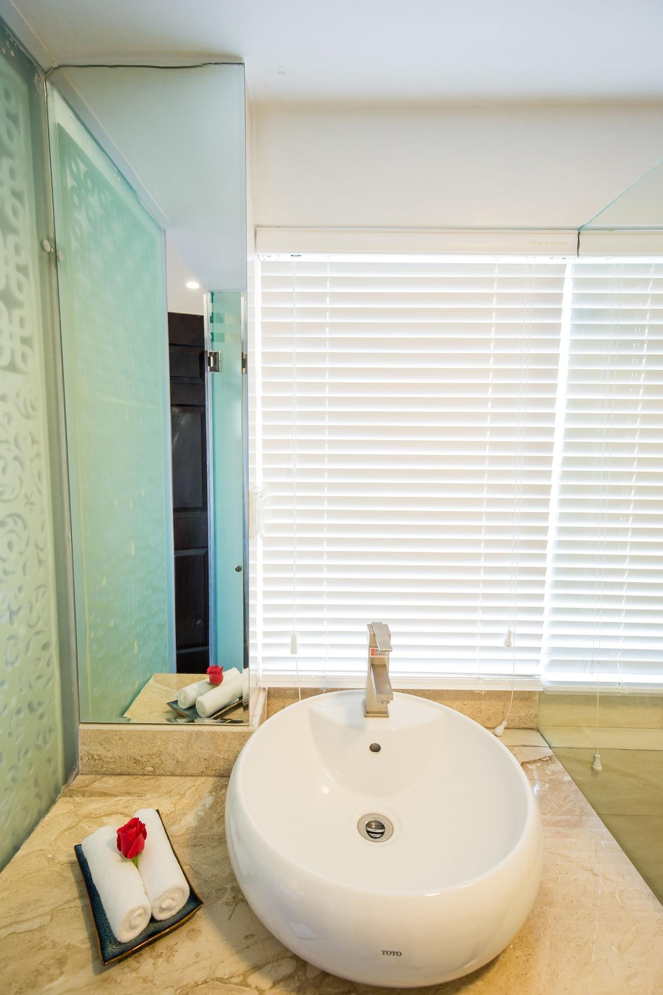 Little Hanoi Deluxe Hotel Bagian luar foto