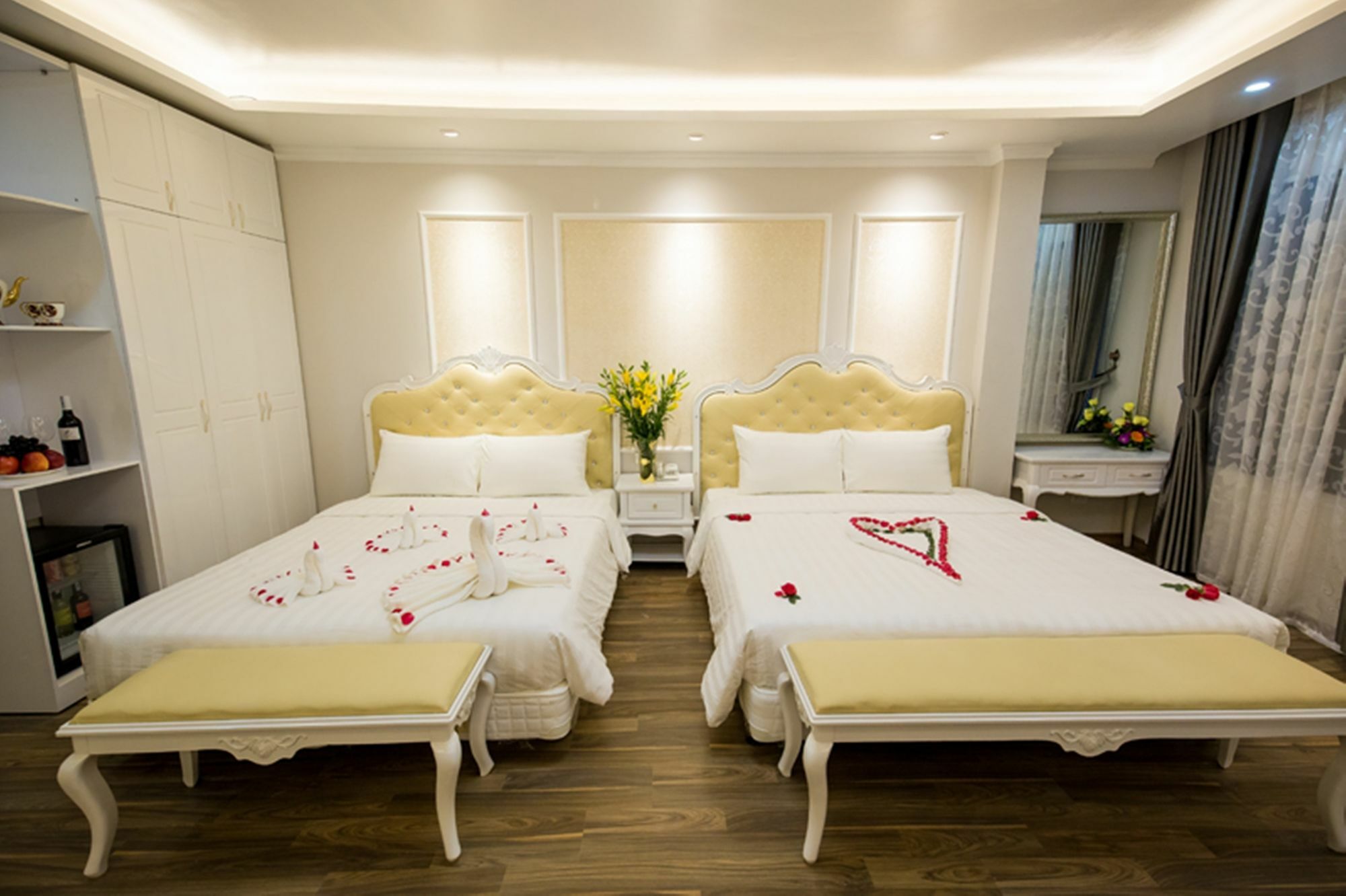 Little Hanoi Deluxe Hotel Bagian luar foto