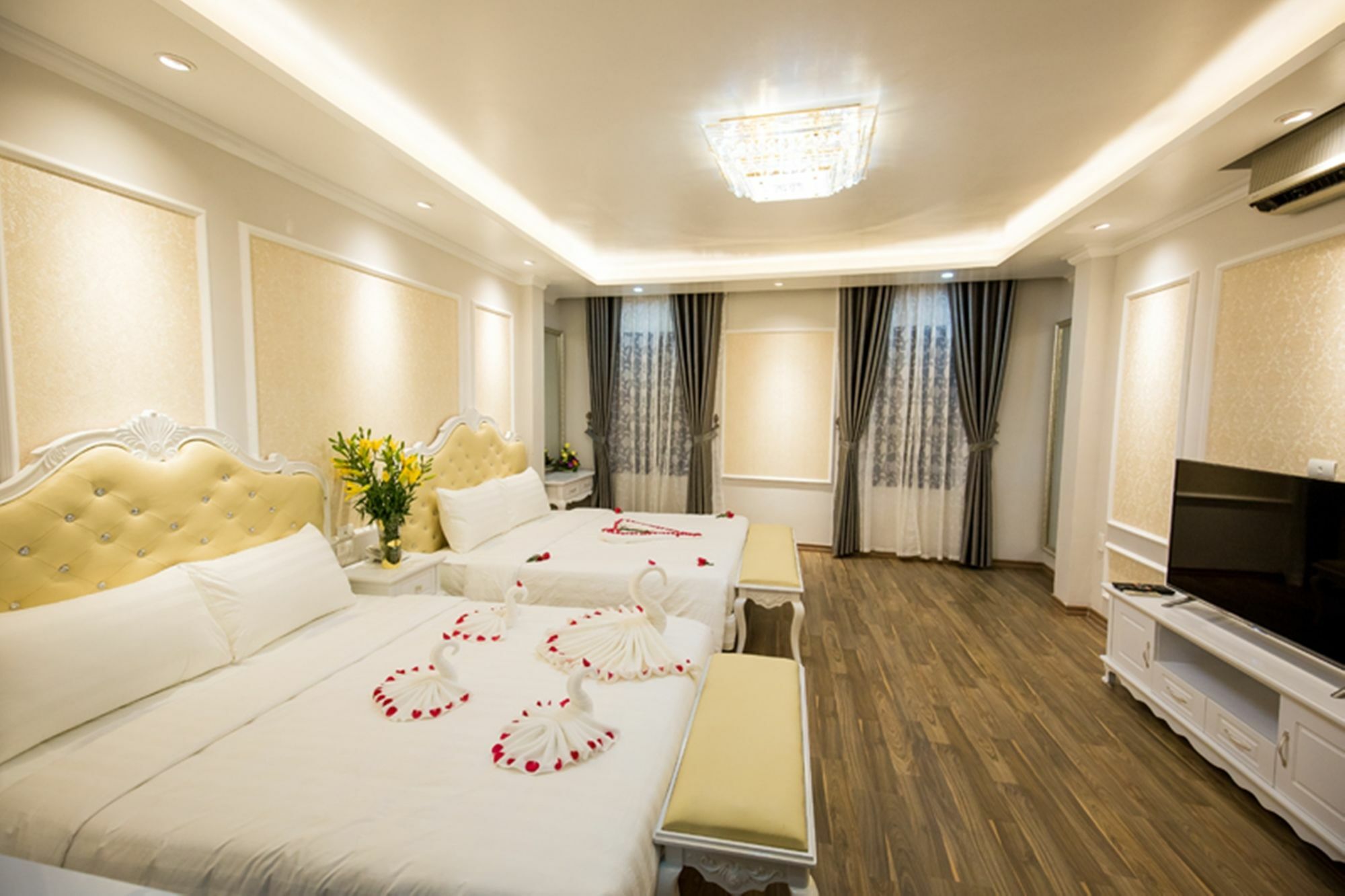 Little Hanoi Deluxe Hotel Bagian luar foto